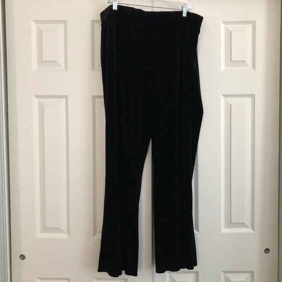 NEW Woman's Black Crushed Velvet Pants (Size 1X) - Picture 1 of 2